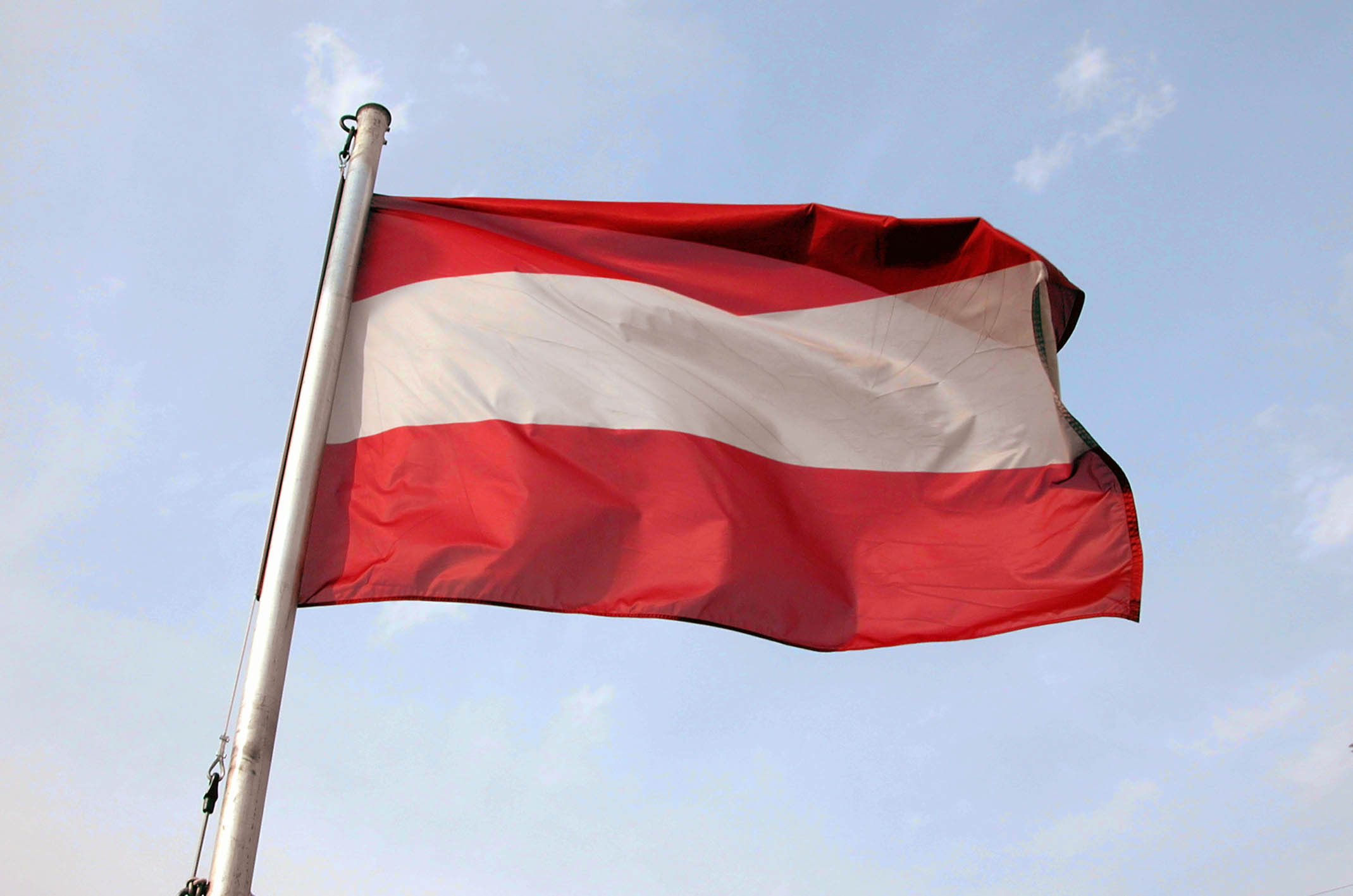 HOSI Linz kritisiert den Kuschelkurs von SPÖ und ÖVP auf dem Rücken der Lesben und Schwulen